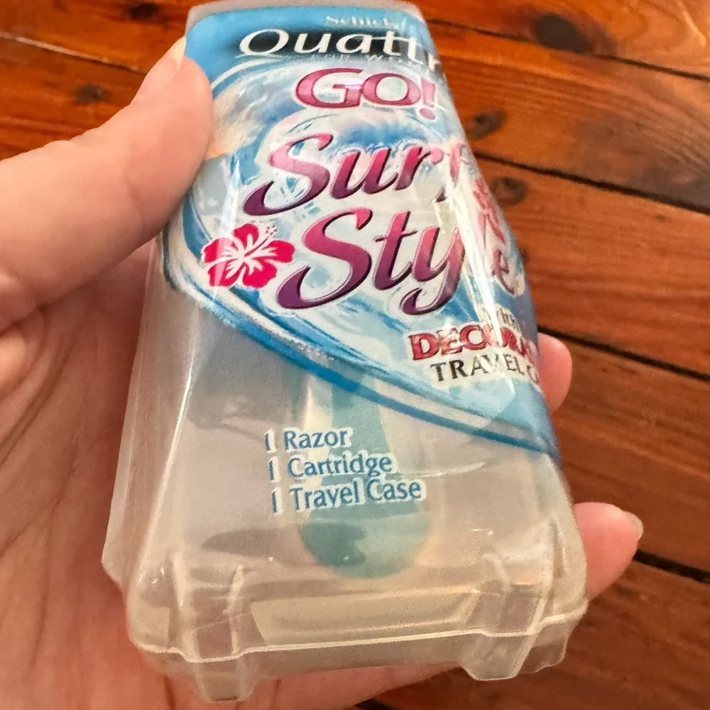 🧩 3/$20 Schick Quattro Go! Razor & Travel Case NWT